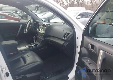 2011 Toyota Highlander Se V6 из США, поврежденный, VIN 5TDBK3EH1BS052174